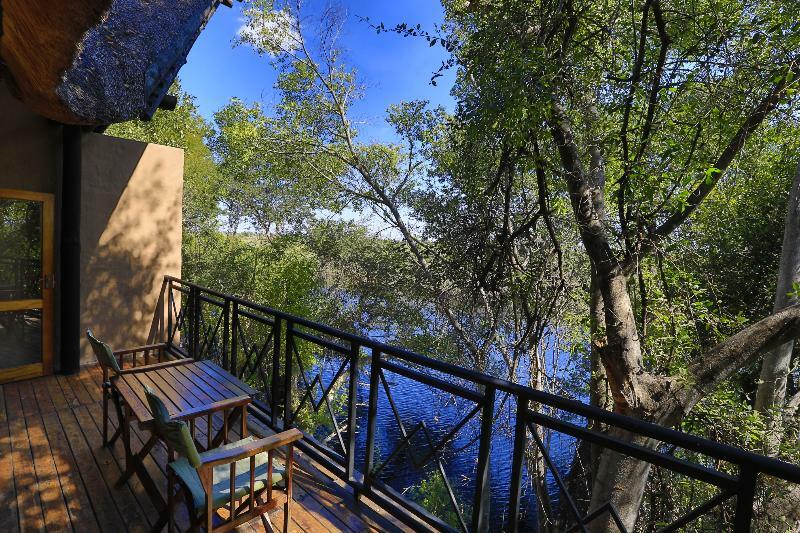 Namushasha River Lodge Sangwali Екстер'єр фото